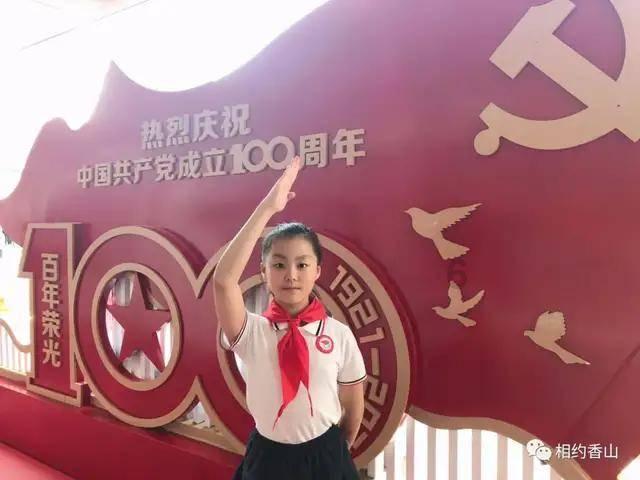 可爱猴子装扮